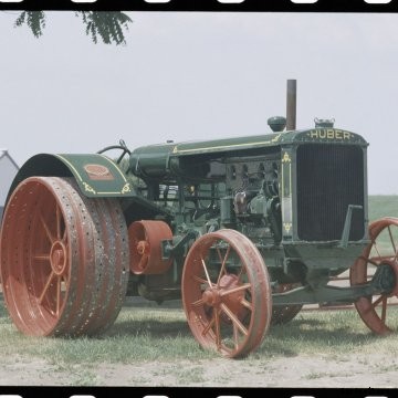 Huber's 18-36: the unitized frame pioneer