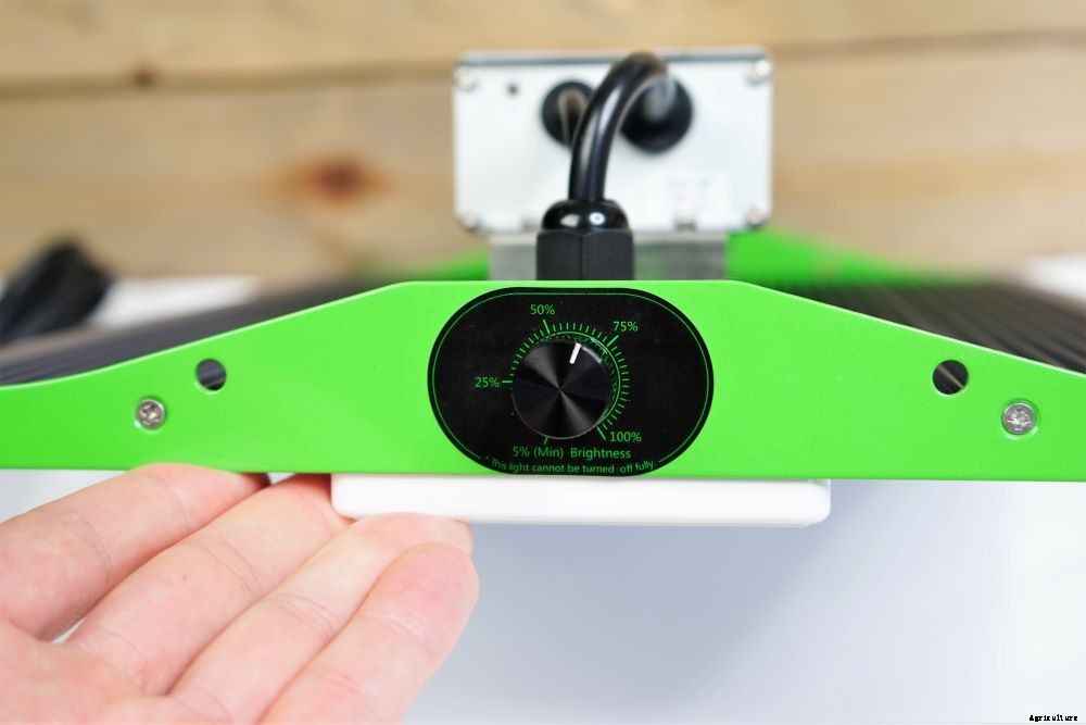 ViparSpectra P1500 LED Grow Light Review