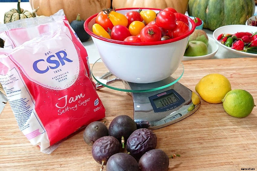 Lets make Passionfruit Tomato Jam!