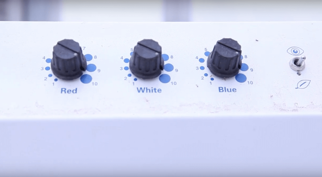 HID vs LED: How to Choose the Right Lights for Your Farm