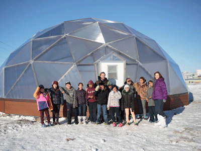 The Beginner’s Guide to the Indoor Farming Industry