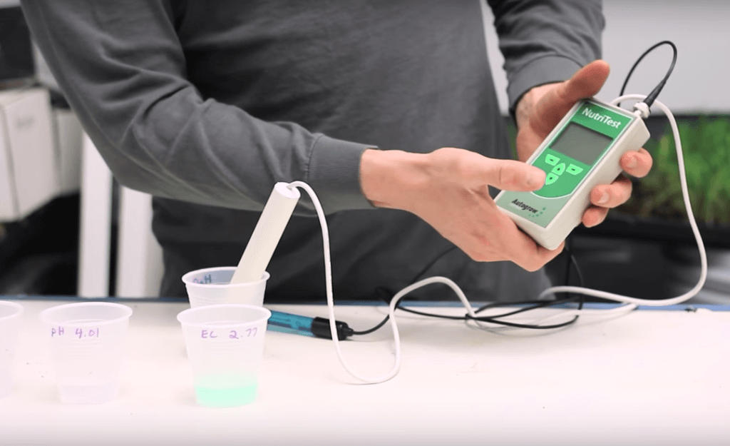 How to Choose Hydroponic Fertilizers