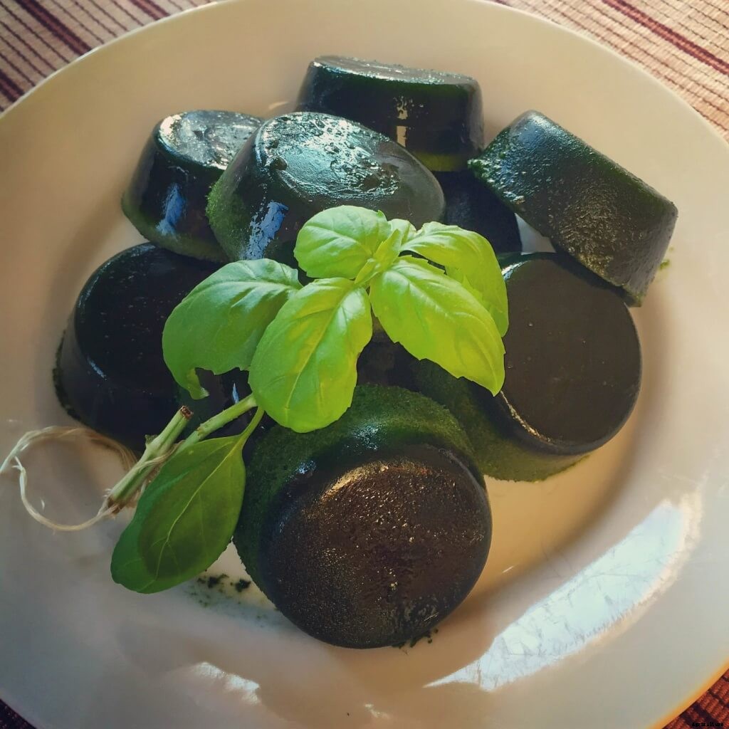 Tell Your Customers How to Save Extra Basil