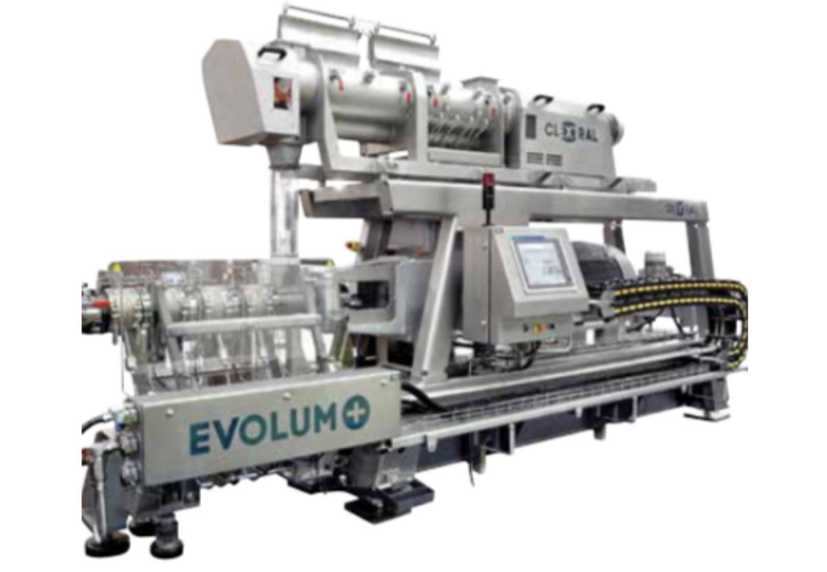 Making floating and sinking feed  with twin-screw technology