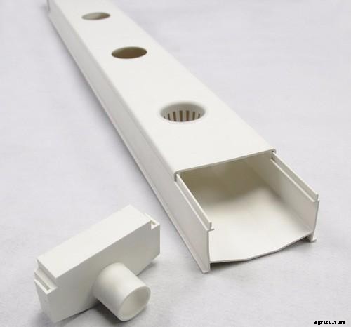 What is the Nutrient Film Technique (NFT) in Aquaponics?