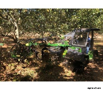 Sicma - Model B411 Intensive - Harvester with trunk shaker for walnut, almond and other nuts