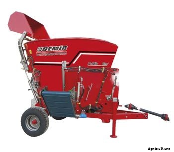 DEMIR - Horizontal Feed Mixer Wagon
