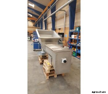 BEMA - Model 24392 - Screw Loader for Pet Food