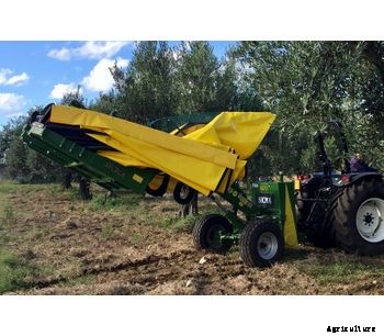 Sicma - Model TR80 - Harvester for olives, nuts, cherries, plums with trunk shaker (equipped with or without umbrella)
