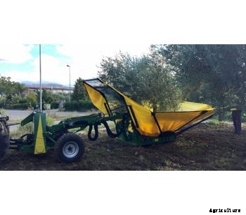Sicma - Model TR80 - Harvester for olives, nuts, cherries, plums with trunk shaker (equipped with or without umbrella)