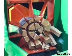 SensoSplit - Splitting Machine for Short Logs