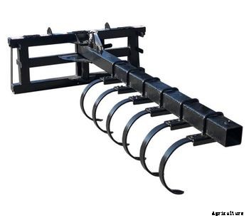 Mensch - Model M-950 - Tines Manual Bedding Fluffer