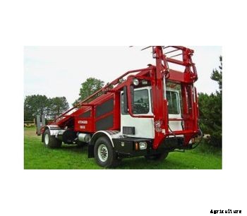 Stinger - Model 5500 - Slide-Off Bale Wagon