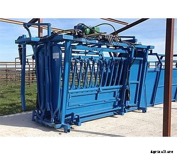 Cattleac Special - Model C-III - Hydraulic Squeeze Chutes