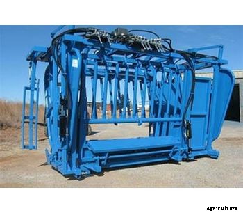Cattleac Special - Model C-III - Hydraulic Squeeze Chutes