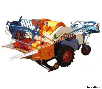 Driving Type Small Rice Combine Harvester