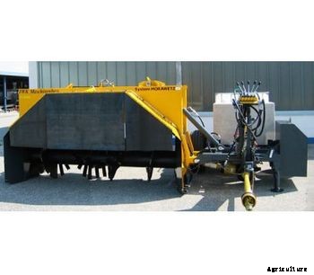 Model AK/TAK 2500, AK/TAK 3000 und AK/TAK 3300 - Tractor-Pulled Compost Turning Machines