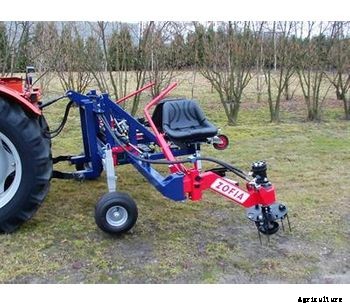 ZOFIA - Side Hydraulic Weeder Machine