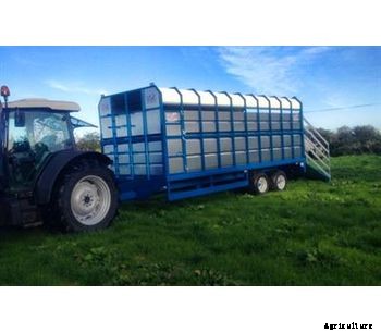 Humac - Livestock Trailer