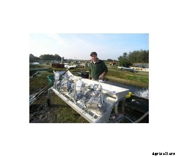 EasyVac - Model 10.000 - Automatic Vaccinating By Injection