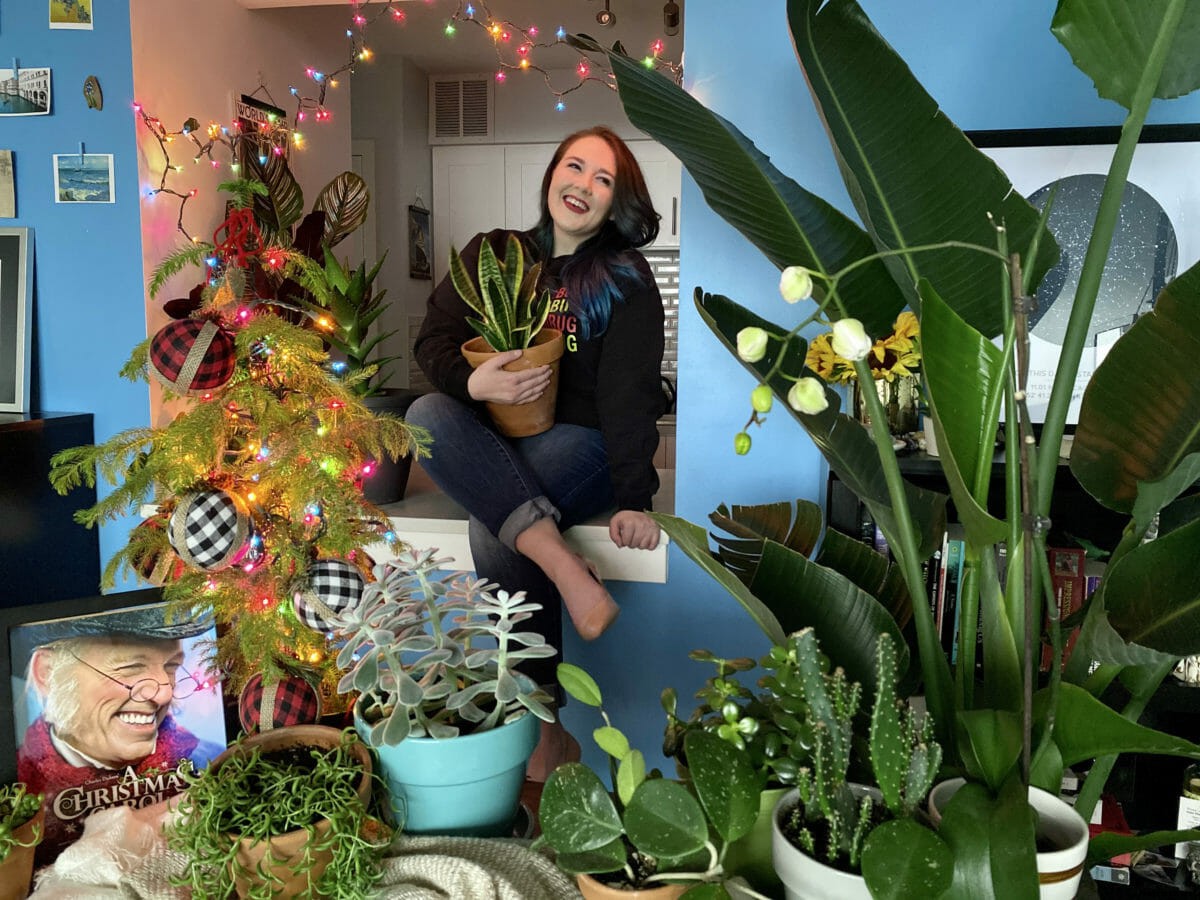 A Community of Plant Parents Grows in Confinement