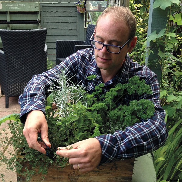 Two clever and easy DIY projects for growing food in small spaces