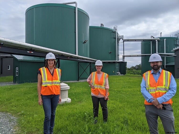 Farmer-owned biogas plant showcases Canada's push for clean agtech