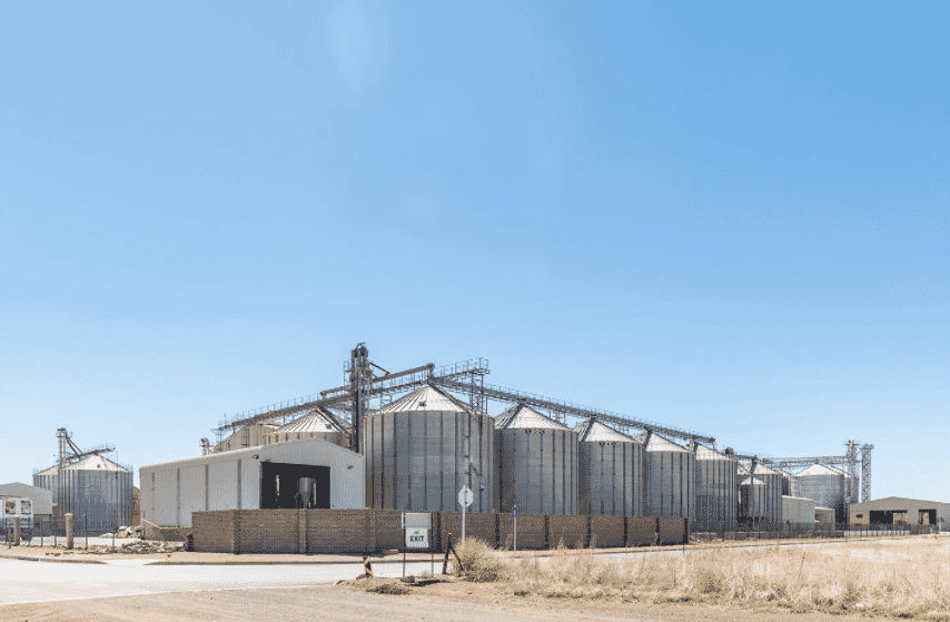 Market trend: faster transition from backyard to commercial poultry farming