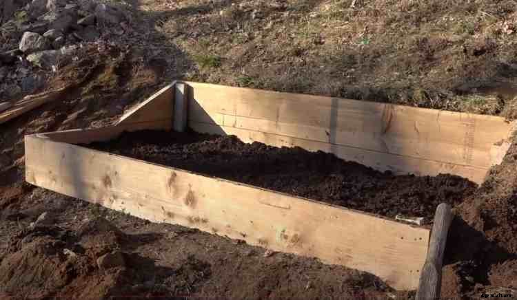 Can You Grow A Raised Bed Garden On A Slope?