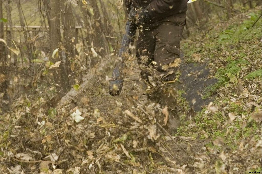 Husqvarna 130bt Backpack Leaf Blower: Comfort to the Next Level?