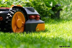 Husqvarna Z254 Review – For Residential and Commercial Gardeners