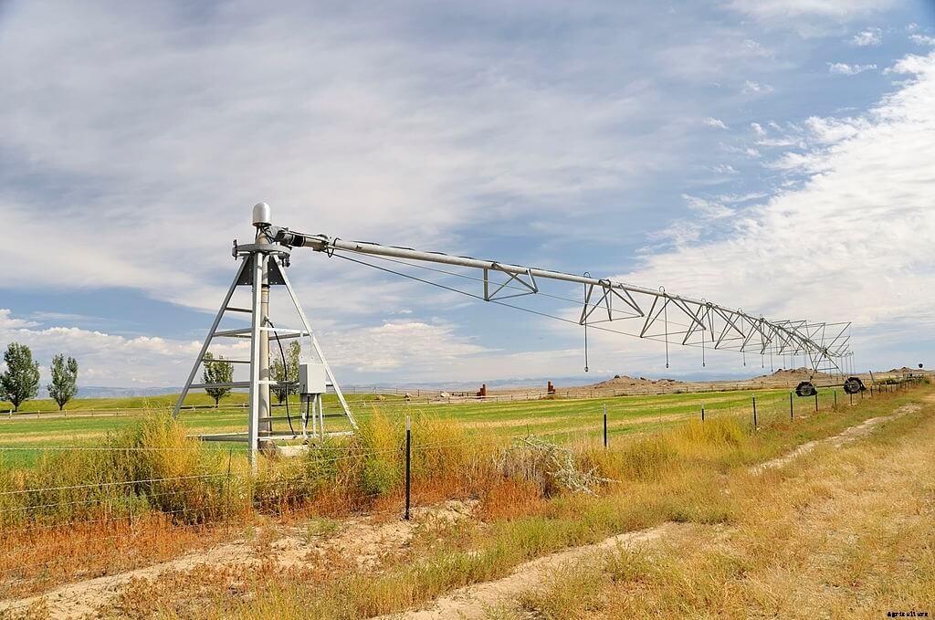 Sprinkler irrigation System: Types, advantages and disadvantages