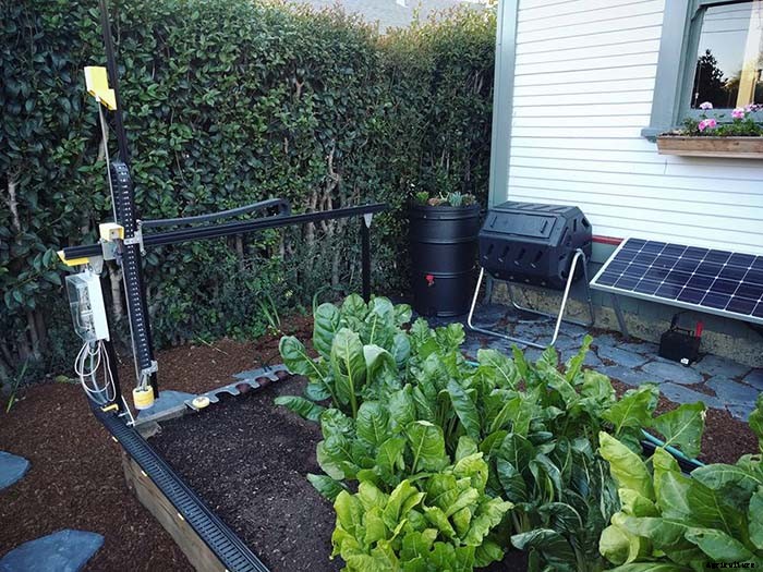 Grow Your Own Food With Solar Powered Farmbot