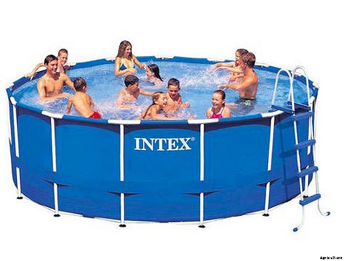 Portable Solar Powered Aquaponics Greenhouse Can Grow Food Year Round