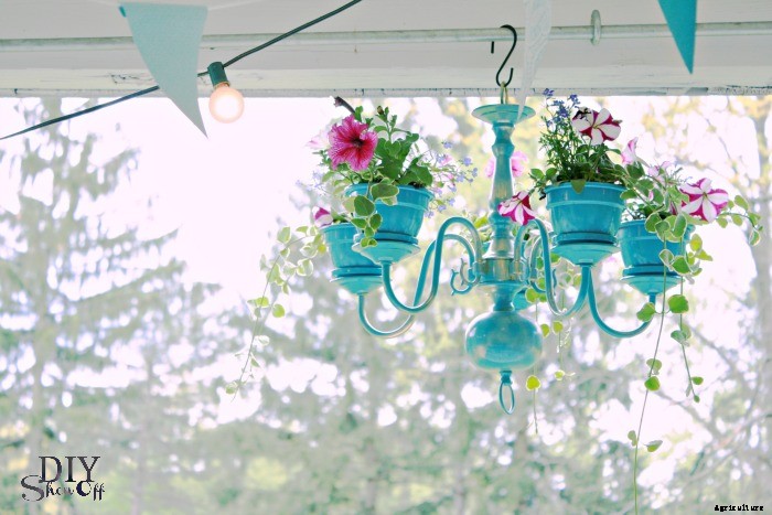 25 Wonderfully Creative Flower Pots & Planters!