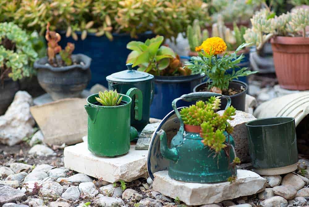 25 Wonderfully Creative Flower Pots & Planters!