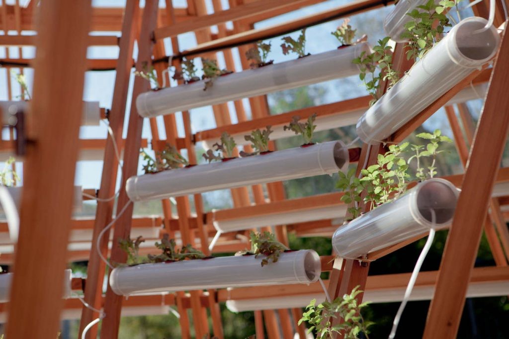 Awesome 750sqft Solar Powered Floating Greenhouse is Pure Genius