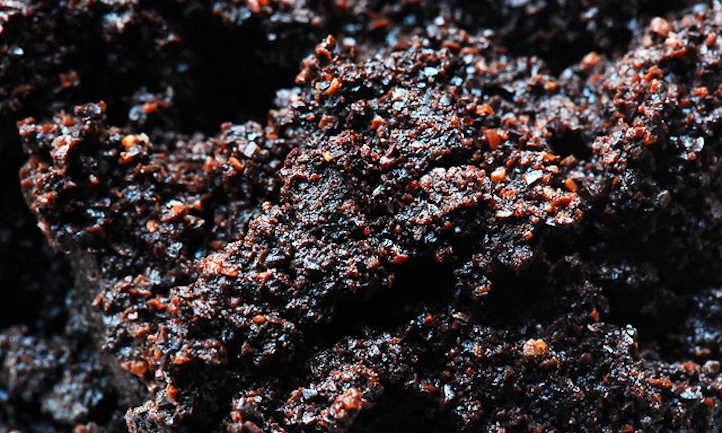 Coffee Grounds In Garden Spaces: A Guide