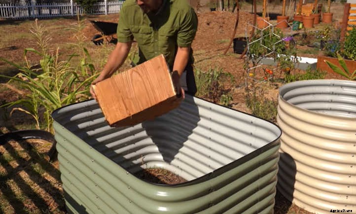 Hugelkultur Raised Bed Gardens From Start To Finish