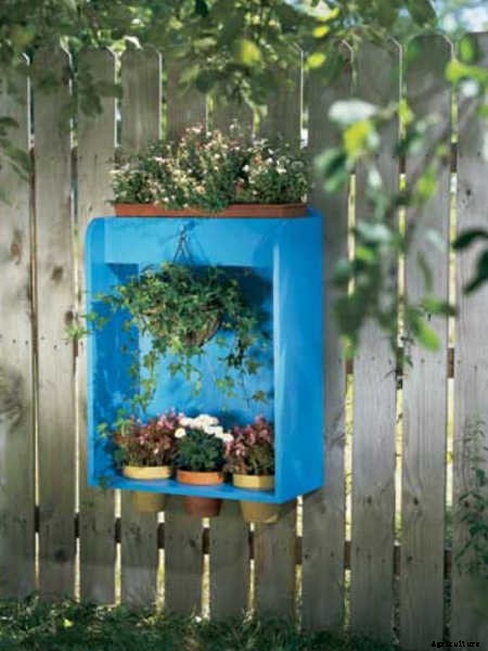 Fence Planters: Fantastic & Free Plans To Get More Growing Space