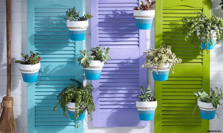 Fence Planters: Fantastic & Free Plans To Get More Growing Space