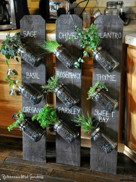 Fence Planters: Fantastic & Free Plans To Get More Growing Space