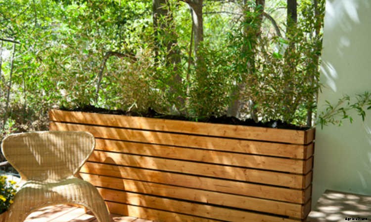 Fence Planters: Fantastic & Free Plans To Get More Growing Space