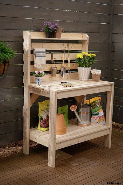 65 DIY Potting Bench Plans (Completely Free)