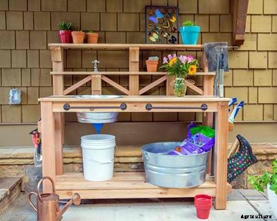 65 DIY Potting Bench Plans (Completely Free)