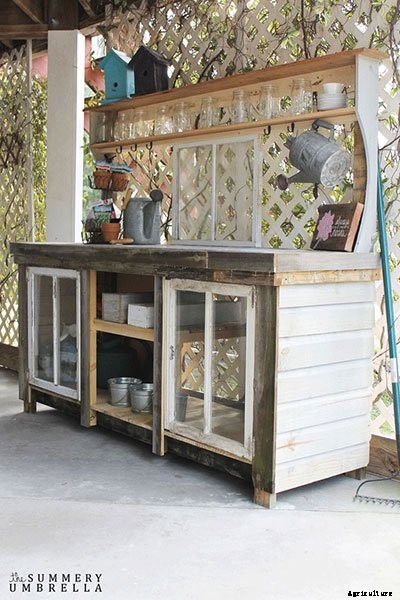 65 DIY Potting Bench Plans (Completely Free)