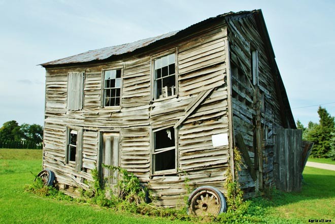 30+ Creative and Doable Alternative Housing Ideas