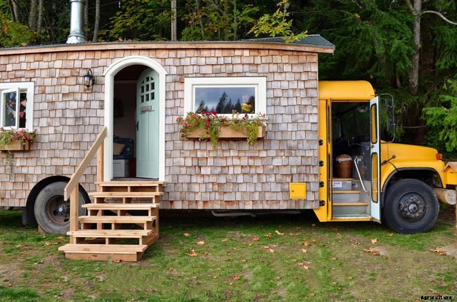 30+ Creative and Doable Alternative Housing Ideas