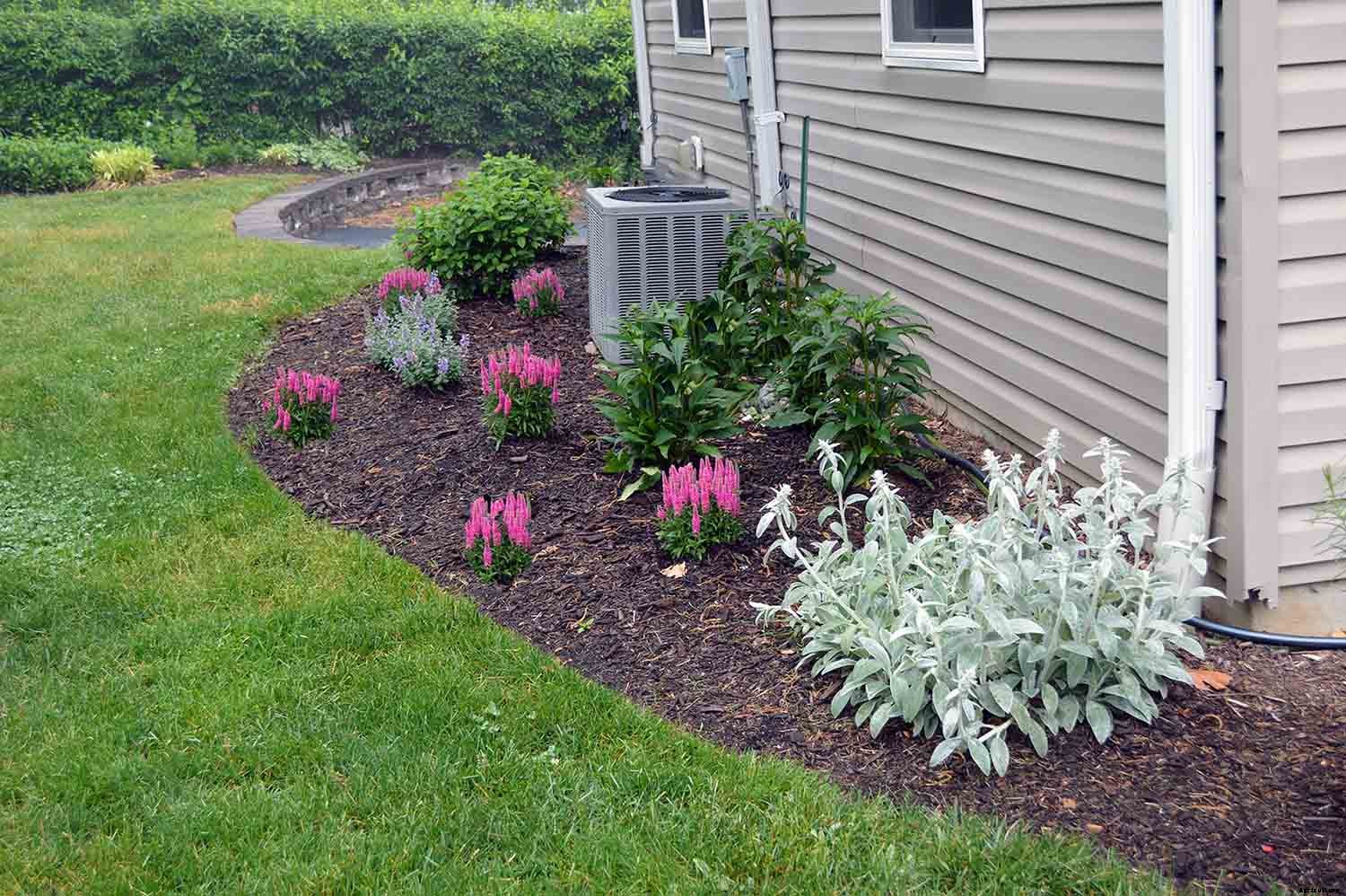 Brilliant method to create new garden beds: Lasagna Gardening