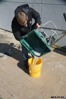 Calibrating Spreaders